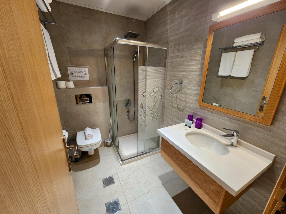 St Andrew'S Guesthouse - Ramallah Eksteriør bilde