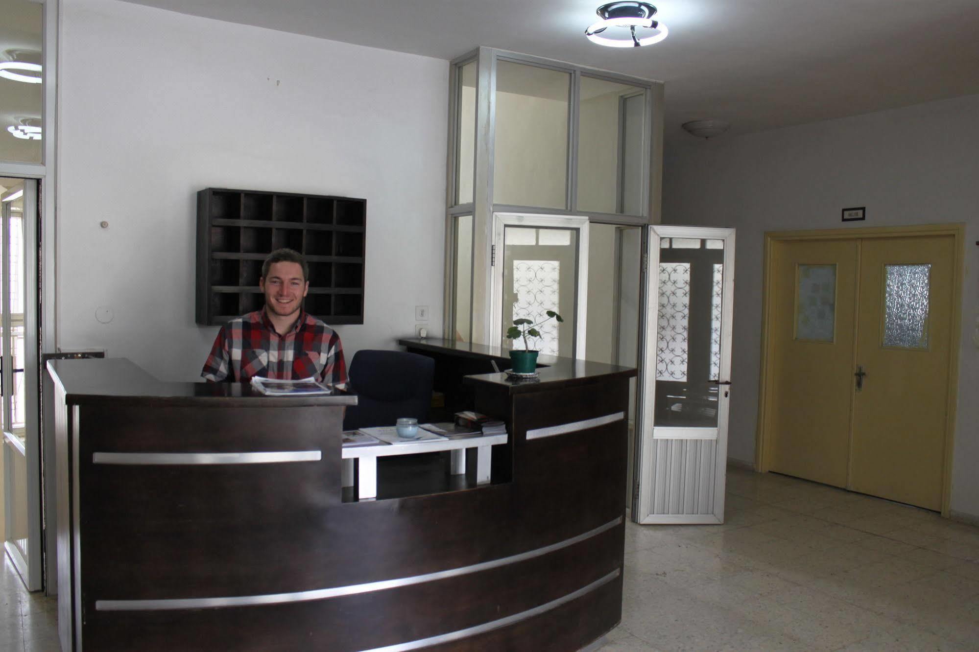 St Andrew'S Guesthouse - Ramallah Eksteriør bilde