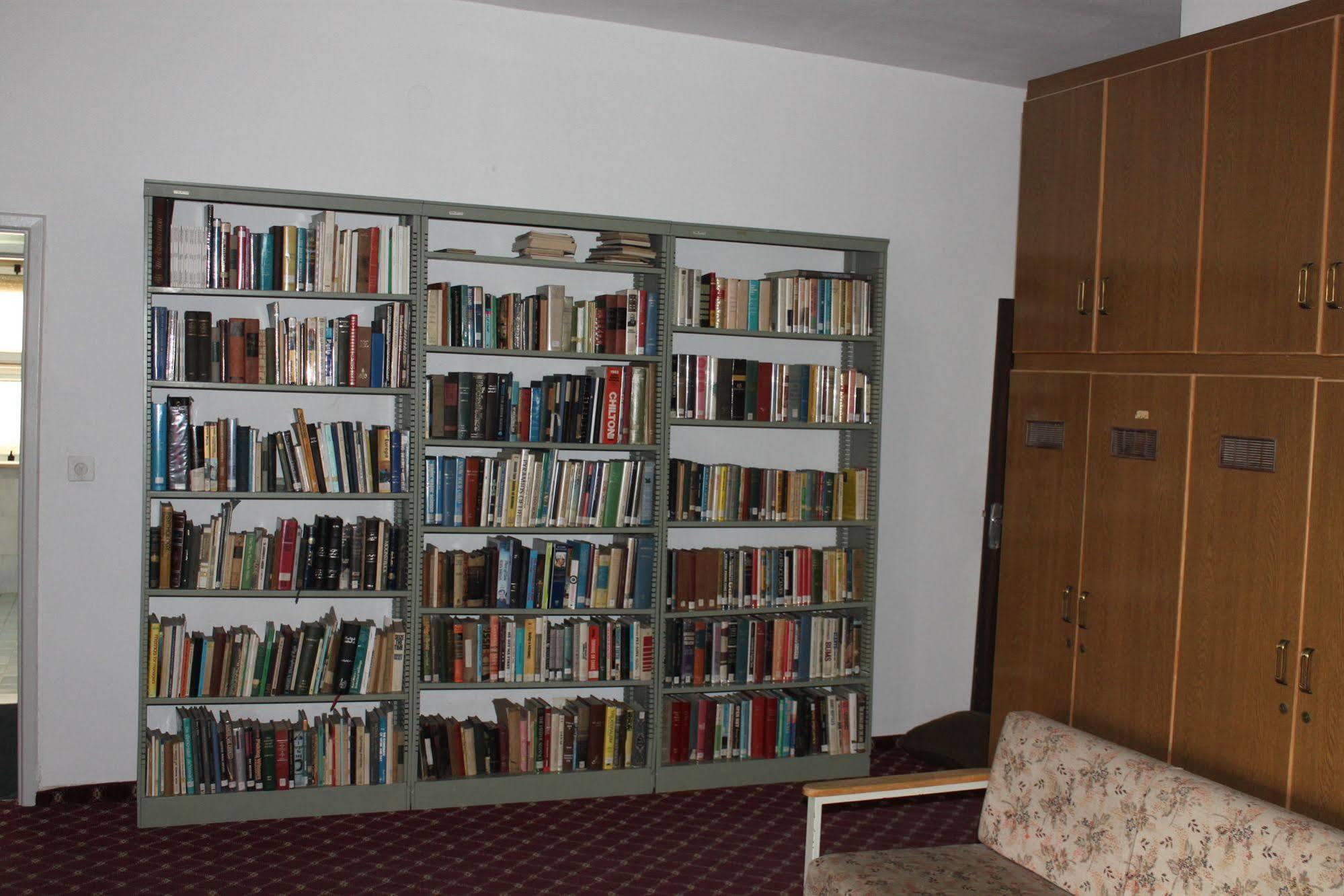 St Andrew'S Guesthouse - Ramallah Eksteriør bilde